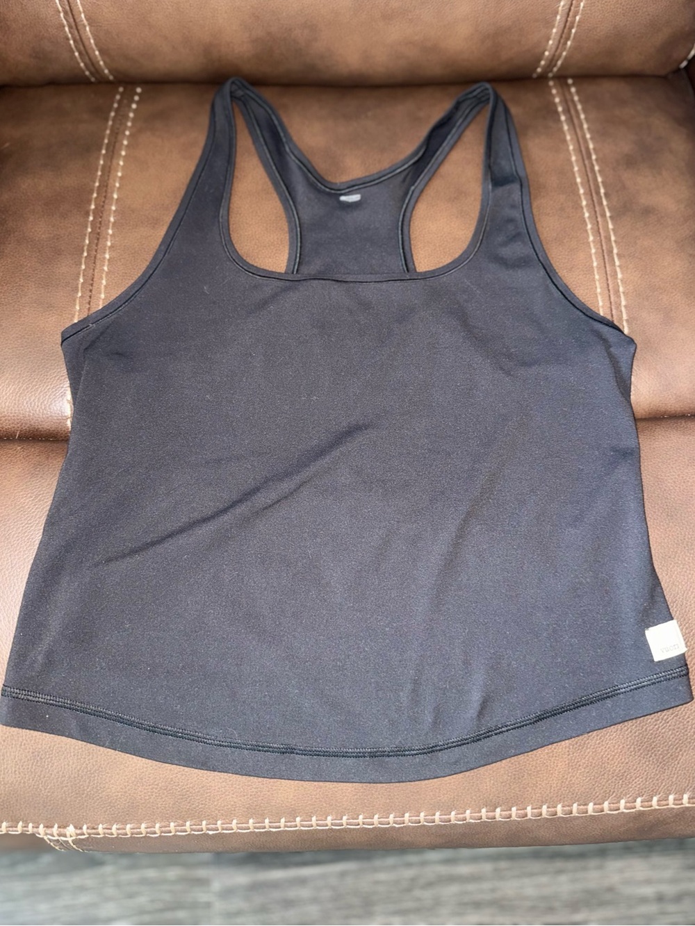 Vuori Women’s Black Square Neck Cropped Tank Top - Picture 3 of 6